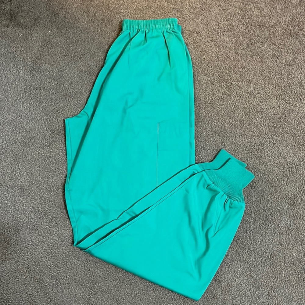 Scrub bottoms
